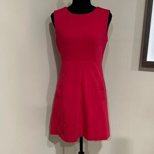 *DIANE VON FURSTENBURG* Elegant Magenta Capreena Sleeveless Dress Size 8